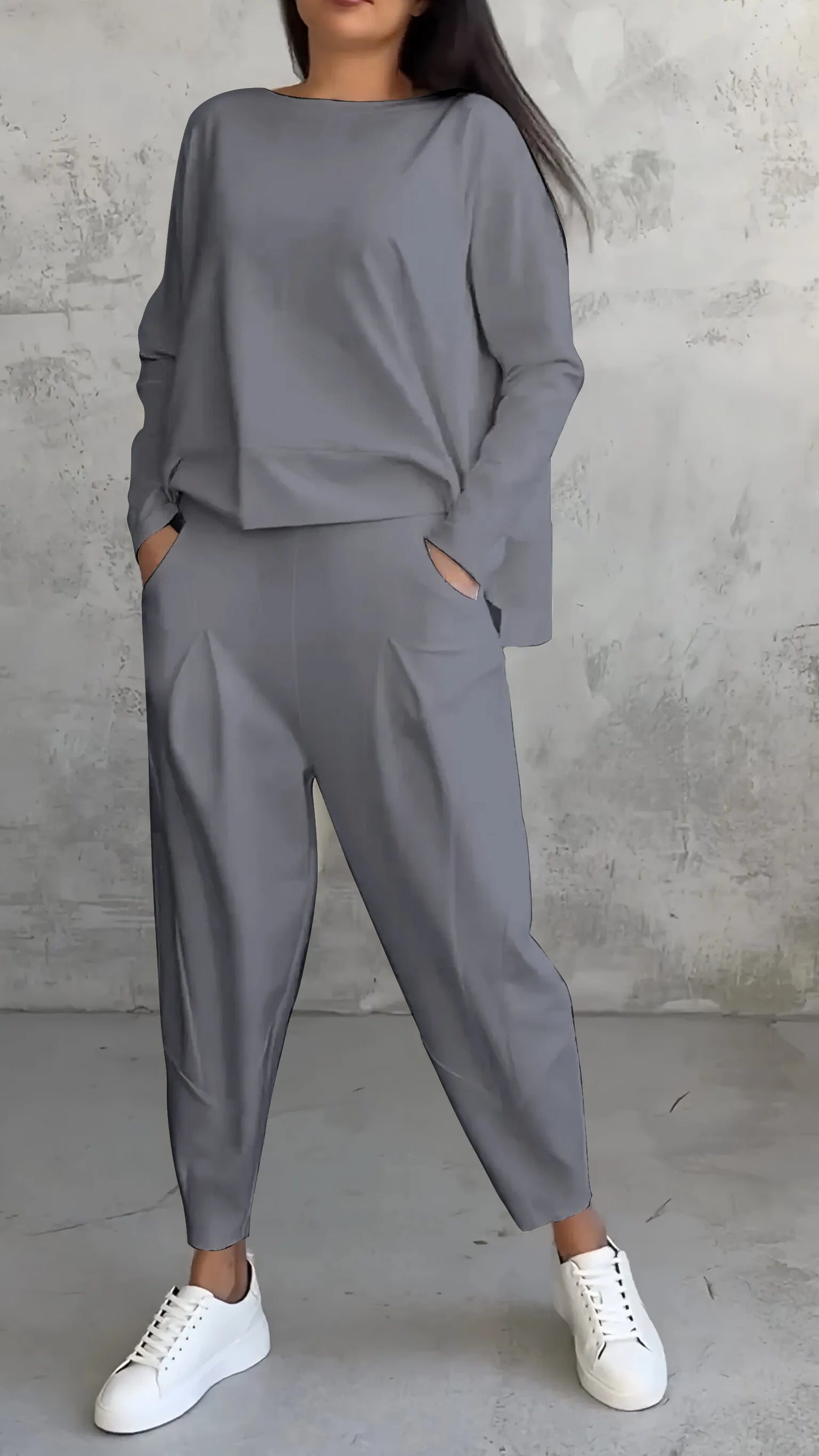 Women's Two-Piece Casual Set | Round Neck Top & Tapered Trousers | Relaxed Fit | Steven & Levon2-piece women's autumn casual set – Liora