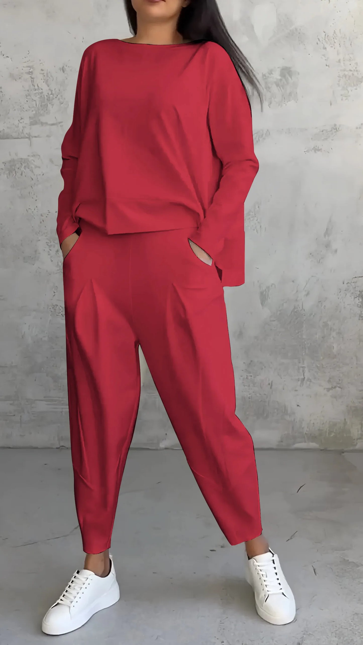 Women's Two-Piece Casual Set | Round Neck Top & Tapered Trousers | Relaxed Fit | Steven & Levon2-piece women's autumn casual set – Liora