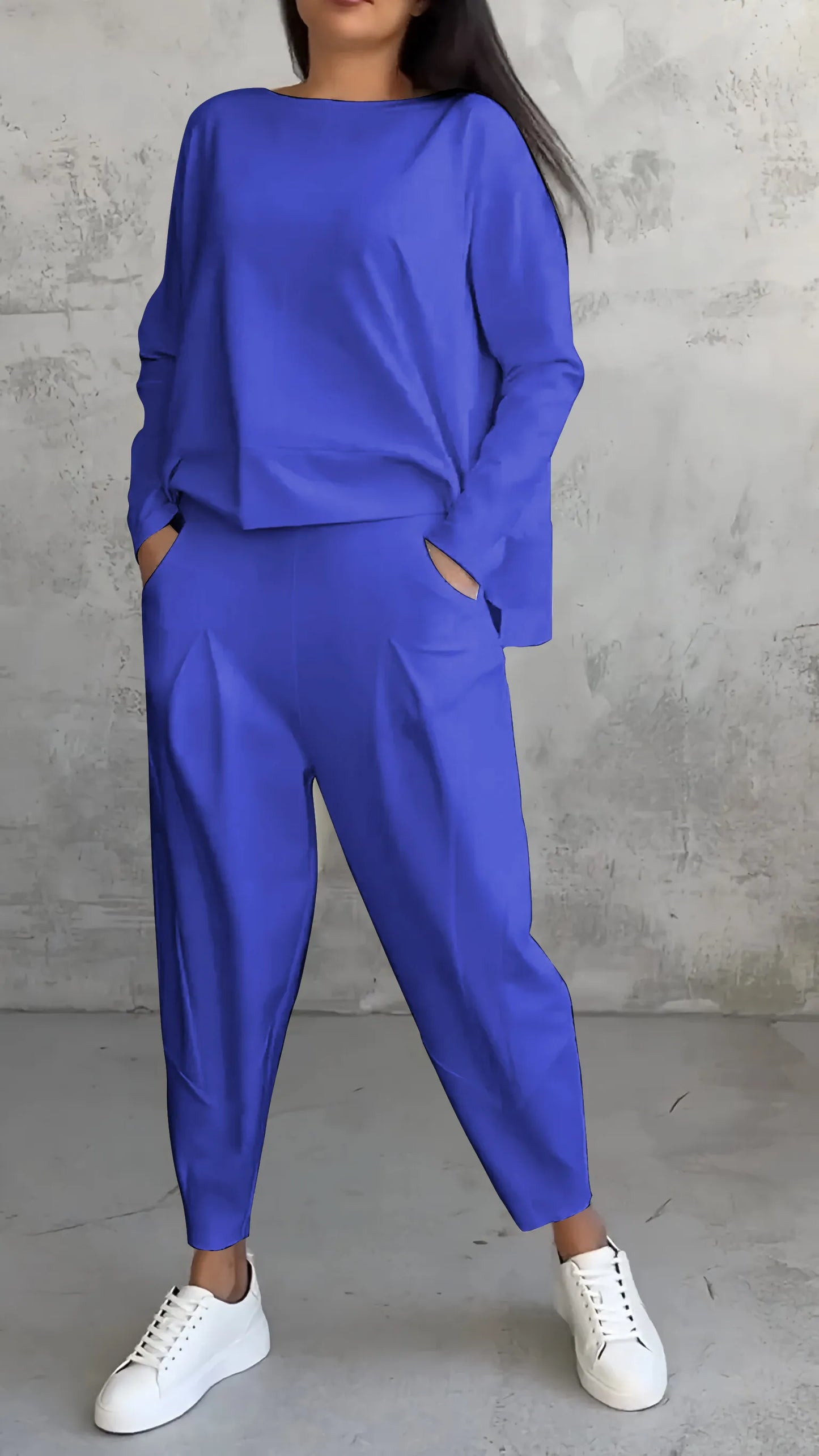 Women's Two-Piece Casual Set | Round Neck Top & Tapered Trousers | Relaxed Fit | Steven & Levon2-piece women's autumn casual set – Liora