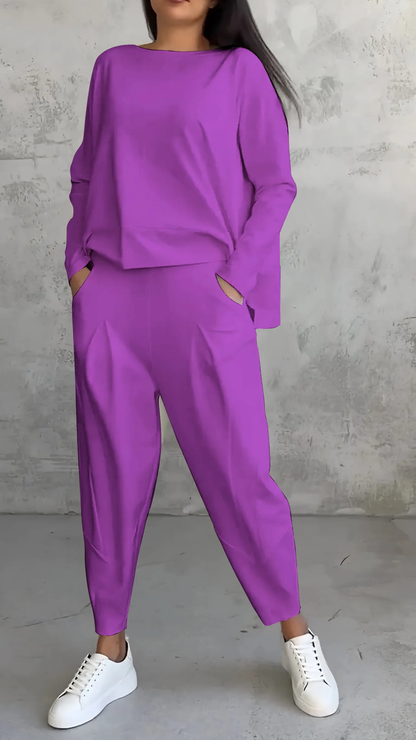Women's Two-Piece Casual Set | Round Neck Top & Tapered Trousers | Relaxed Fit | Steven & Levon2-piece women's autumn casual set – Liora