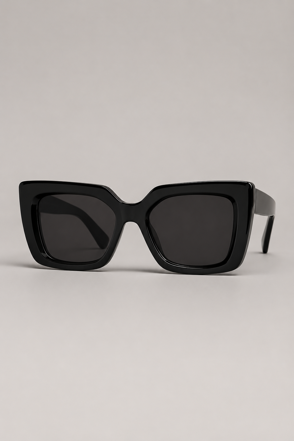 Sola Oversized Sunglasses | Square Retro Frame for Women
