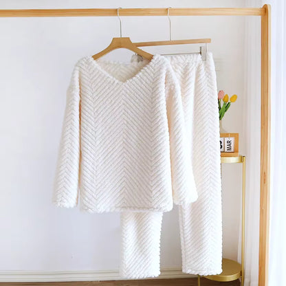 Women's Winter Pyjama Set | Coral Fleece | Thick Warm 2-Piece Plush Loungewear | Steven & Levon