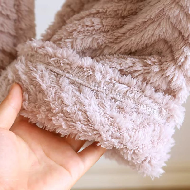 Women's Winter Pyjama Set | Coral Fleece | Thick Warm 2-Piece Plush Loungewear | Steven & Levon