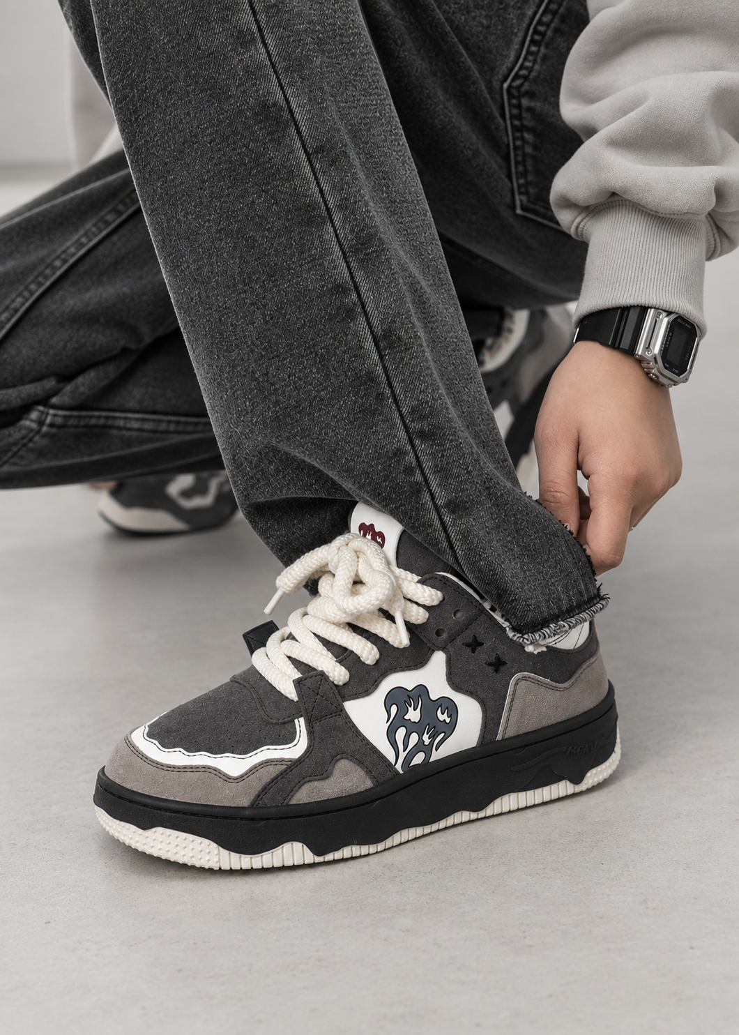 Youth Vintage Skate Shoes | Casual Street Style Sneakers | Steven & Levon
