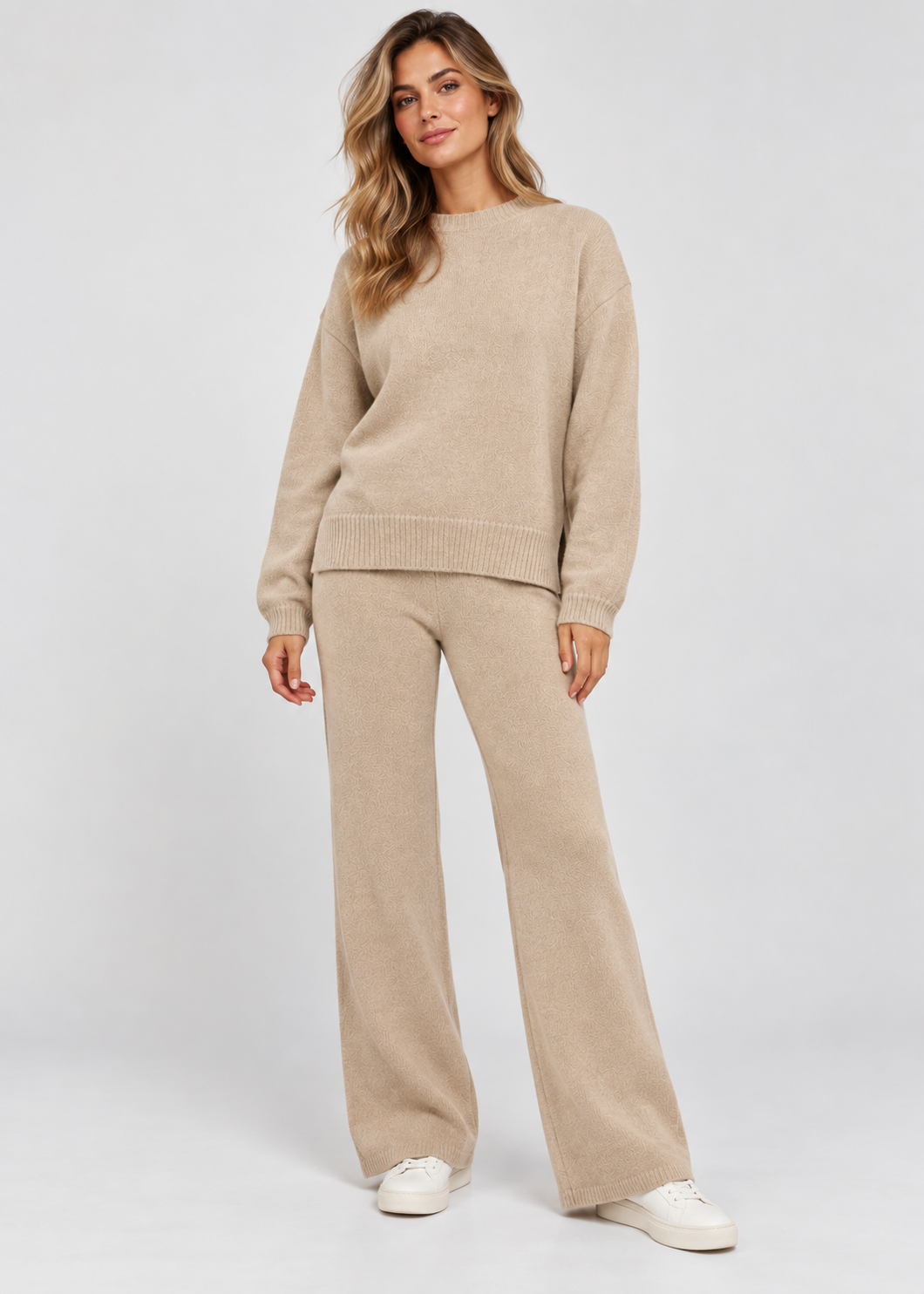 Women's Lounge Set | Soft Two-Piece Outfit | Relaxed Everyday Fit | Steven & Levon