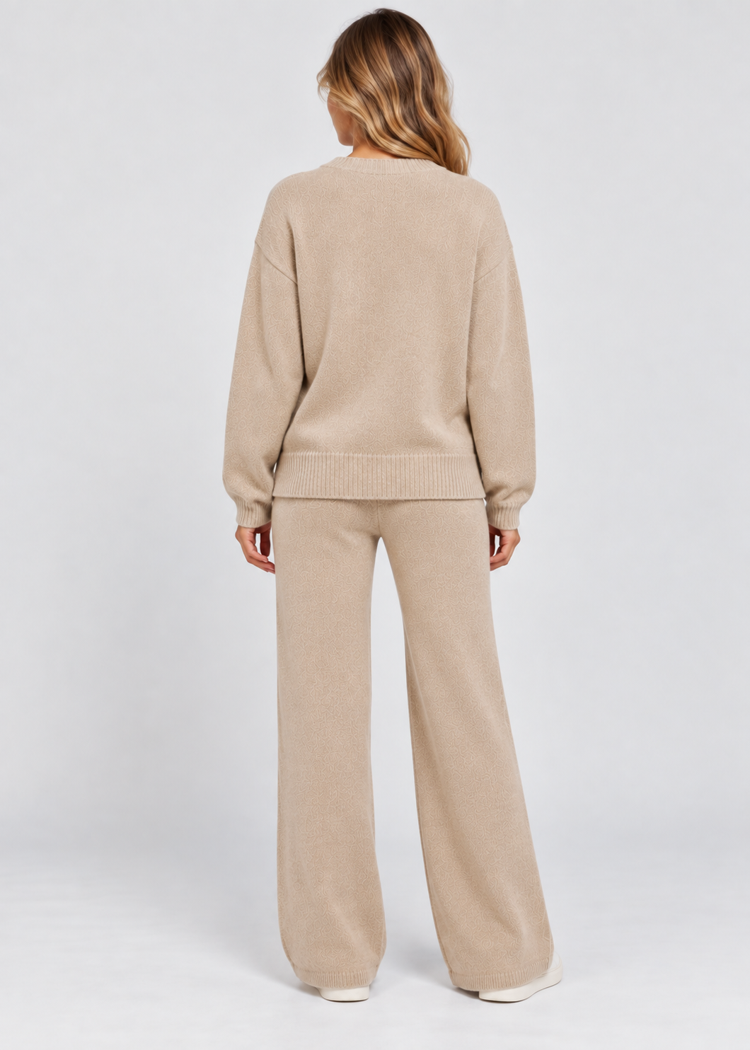 Women's Lounge Set | Soft Two-Piece Outfit | Relaxed Everyday Fit | Steven & Levon