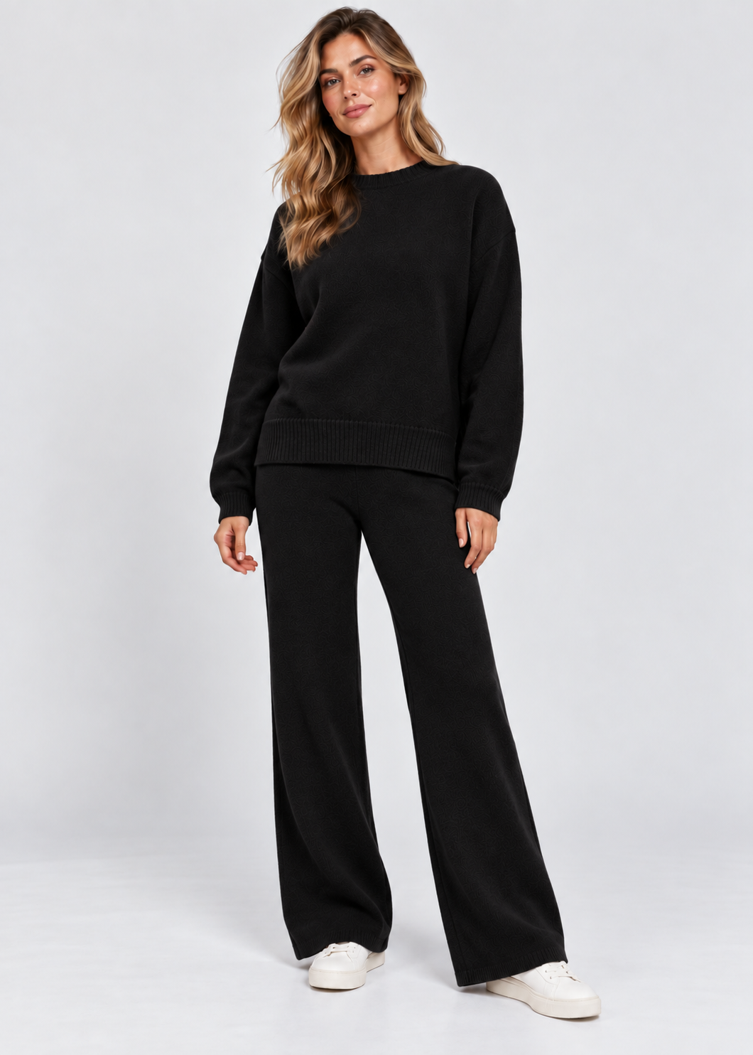 Women's Lounge Set | Soft Two-Piece Outfit | Relaxed Everyday Fit | Steven & Levon