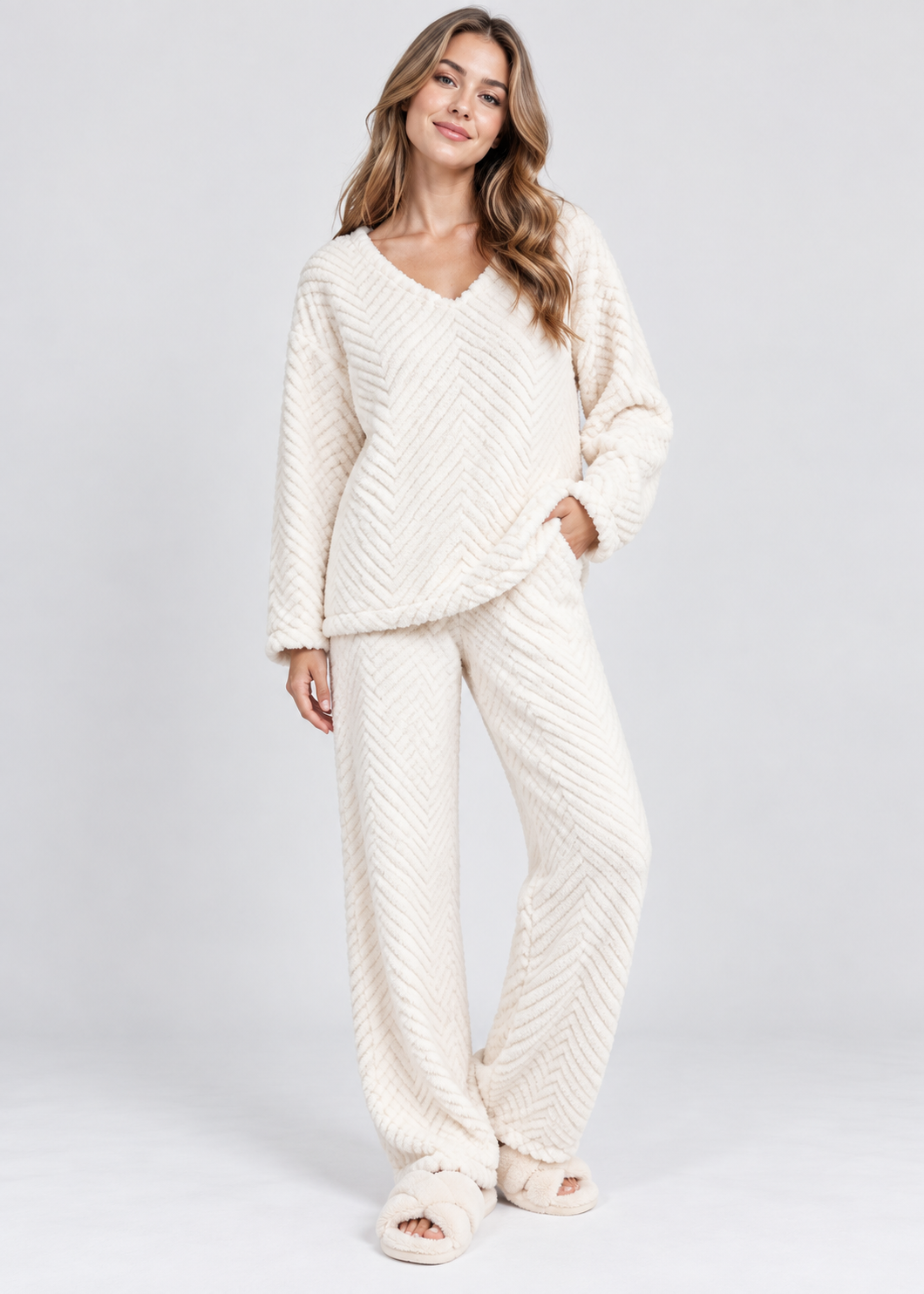 Women's Winter Pyjama Set | Coral Fleece | Thick Warm 2-Piece Plush Loungewear | Steven & Levon