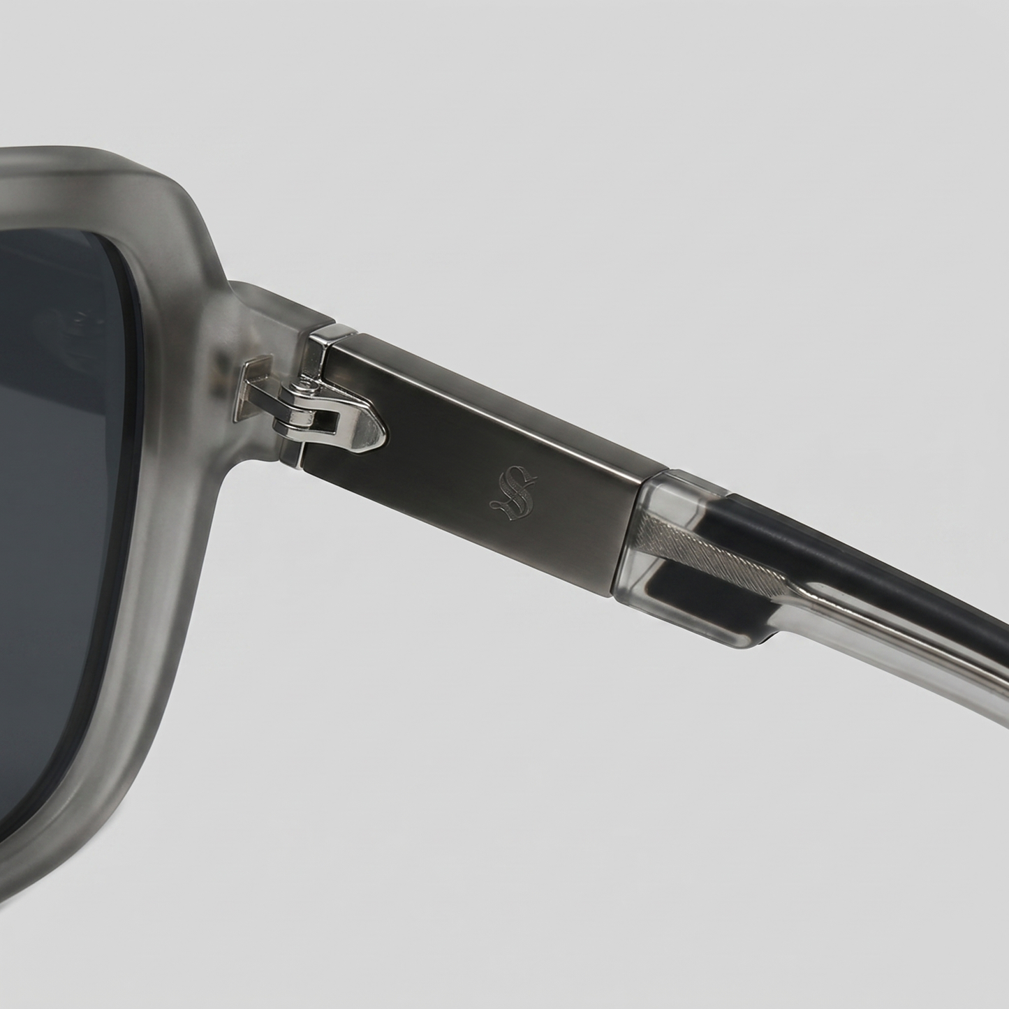 Men's Double-Bridge Aviator Sunglasses | PC Lens | Black Gold Frame | Steven & Levon