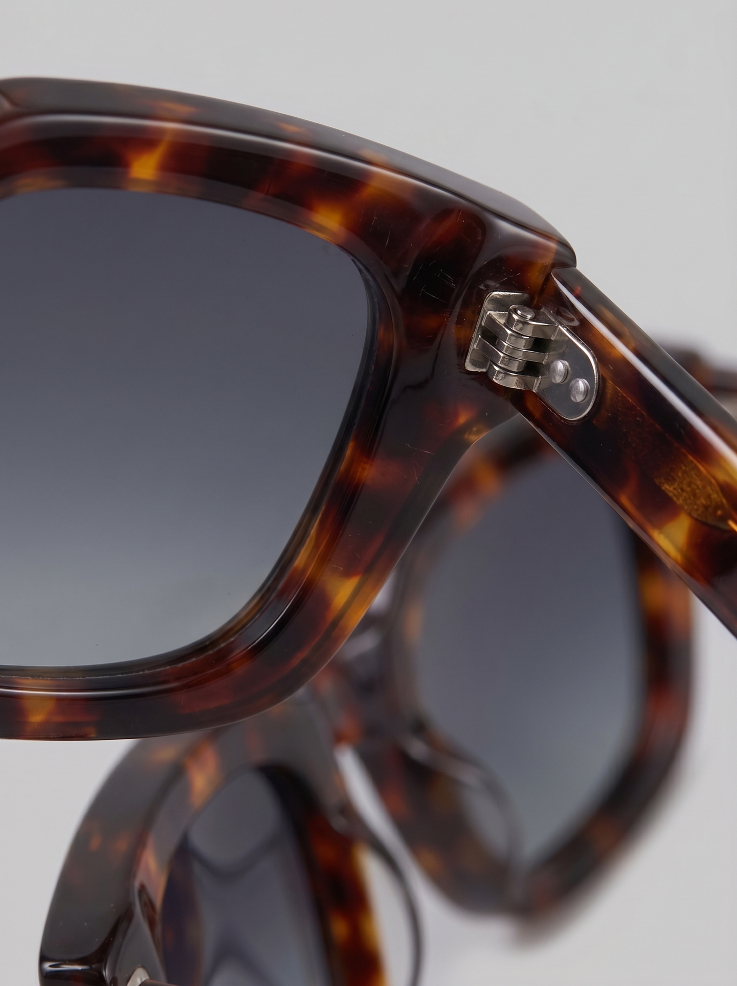 Trendy Sunglasses | Men's Eyewear | Dark UV400 Lenses | Lightweight Frame | Steven & Levon