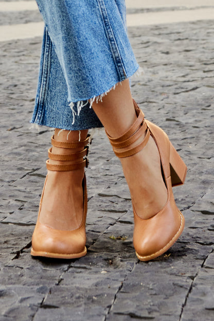 Women's Minimalist Ankle Strap Sandals | Chunky Heel Sandals | Eco Leather | Elegant Dress Shoes | Steven & Levon
