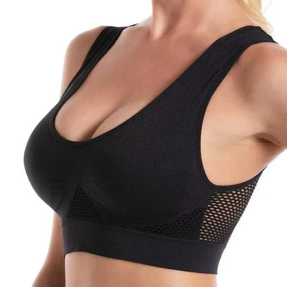 Seamless Sports Bra | Women | Soft Stretch Fabric | Wire-Free Support | Breathable Comfort | Steven & Levon
