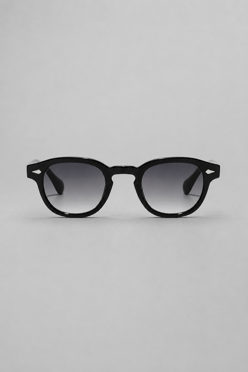Retro Round Sunglasses | Unisex | UV400 Designer Eyewear | Small Frame Vintage Shades | Steven & Levon